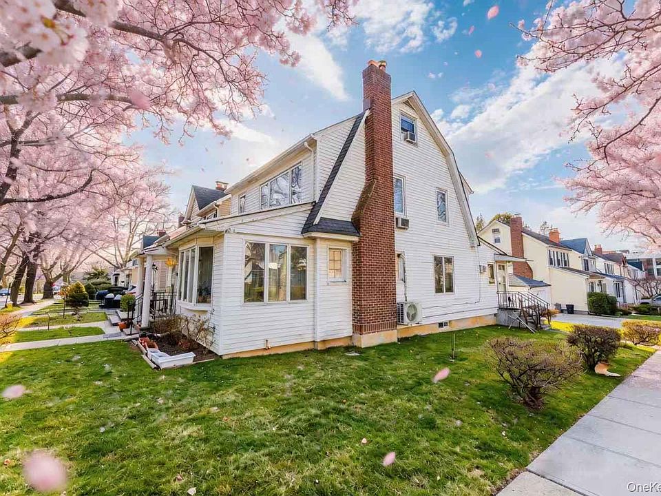 1st image of 257-17 Pembroke Avenue
