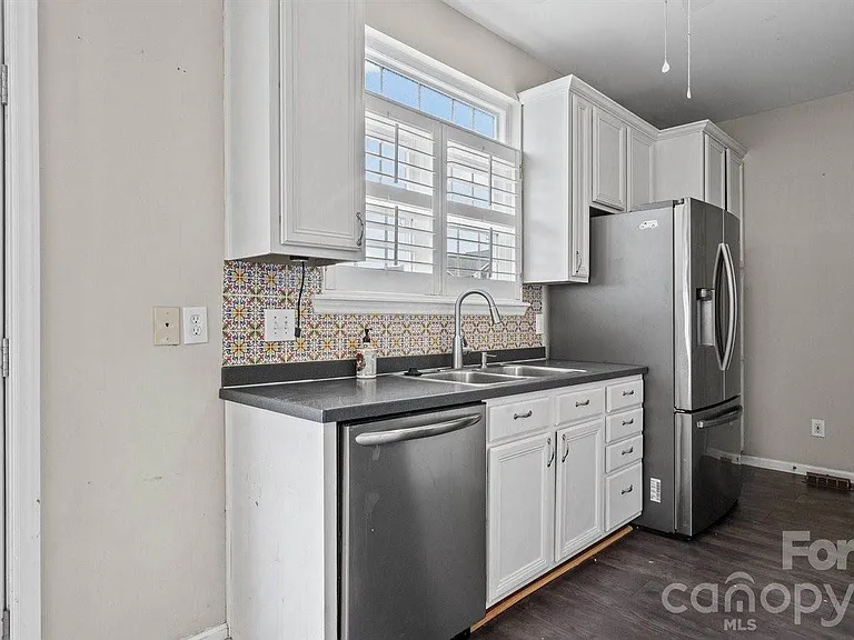 125 Forest Ridge Rd — Photo 19