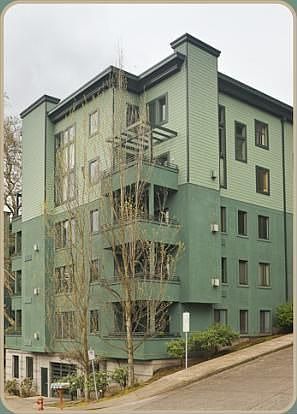 Spacious Downtown Living 