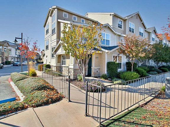 2nd image of 18508 Poppy Jasper Ln