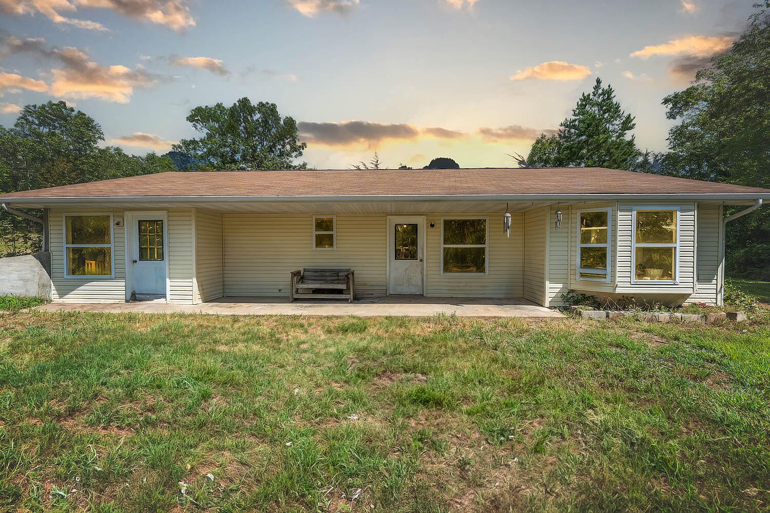 7870 State Rt E, Winona, MO 65588 Zillow