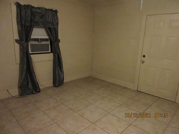 4th image of 403 Niceville Ave #A