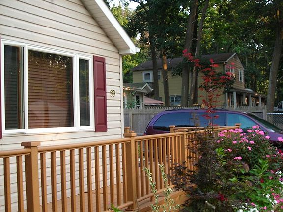 4th image of 99 Seawanhaka Ave