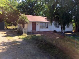 321 W Harbeck Rd, Grants Pass, OR 97527