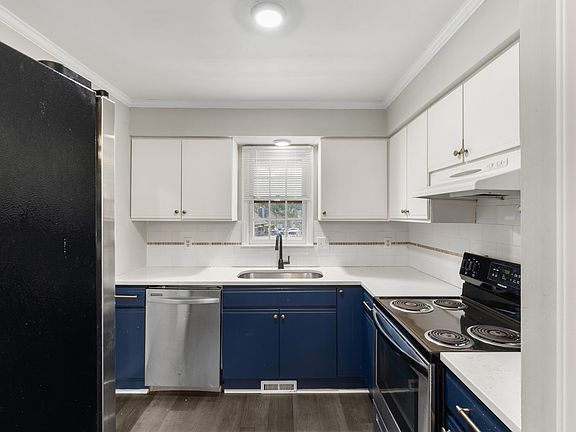4th image of 4715 Mallory Ct