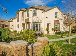 28601 Pietro Dr, Valencia, CA 91354