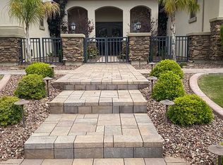 7112 E Ivyglen Cir, Mesa, AZ 85207