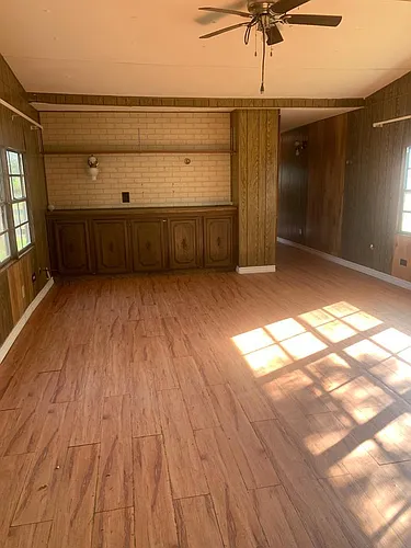 125 Henry St Photo 1
