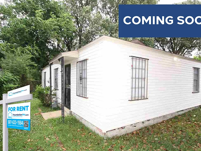 732 Tampa Ave — Photo 1