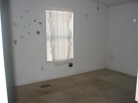 2nd image of 5617 S 46th Ave