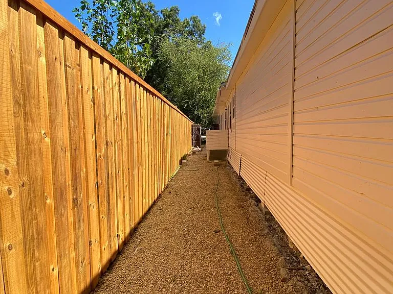 615 Parkview Ave — Photo 3