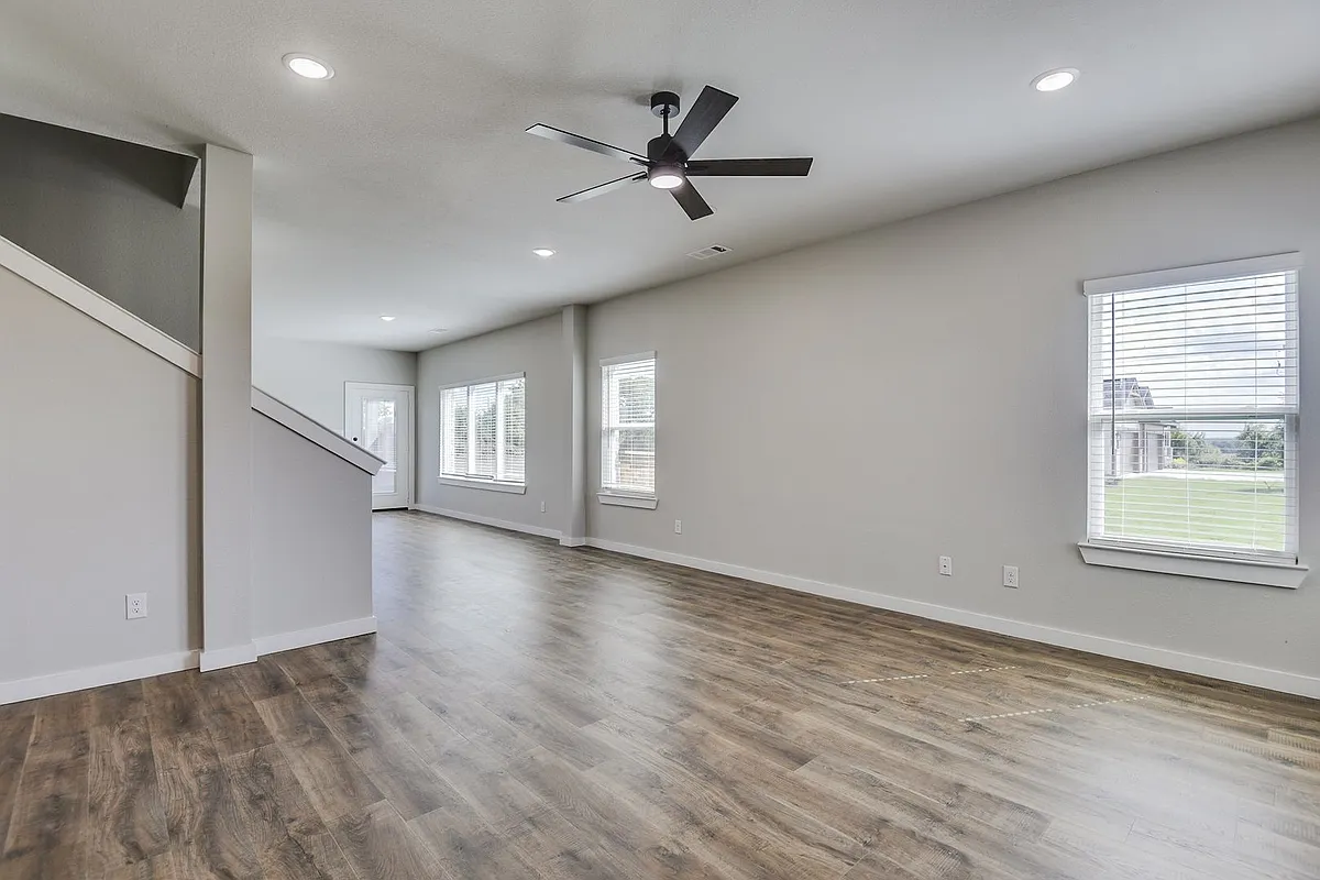 Building Photo - 4259 Clovis Ave