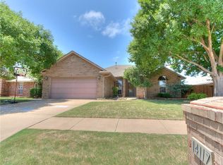 14117 Glen Oaks Pl, Edmond, OK 73013