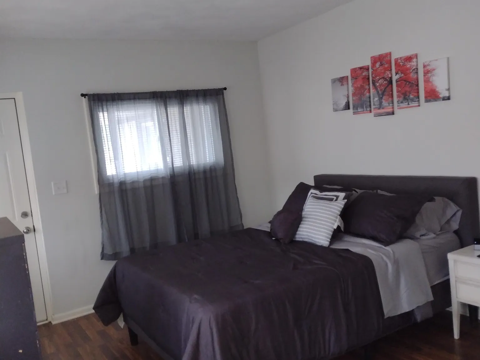 106 W. Douglas apt - 4 — Photo 4