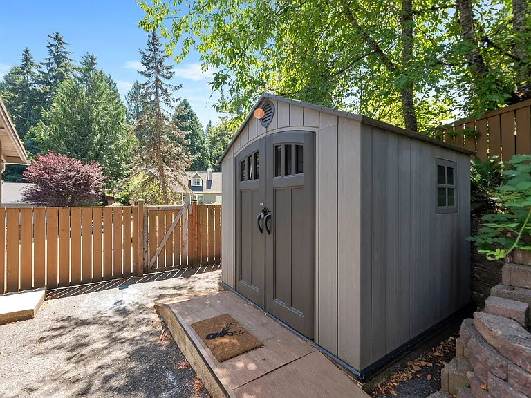 22826 NE 21st Pl — Photo 30