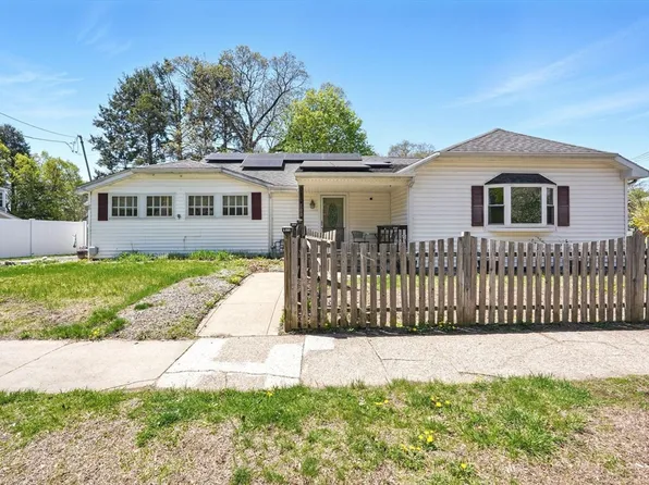 100 Nelson St, West Springfield, MA 01089