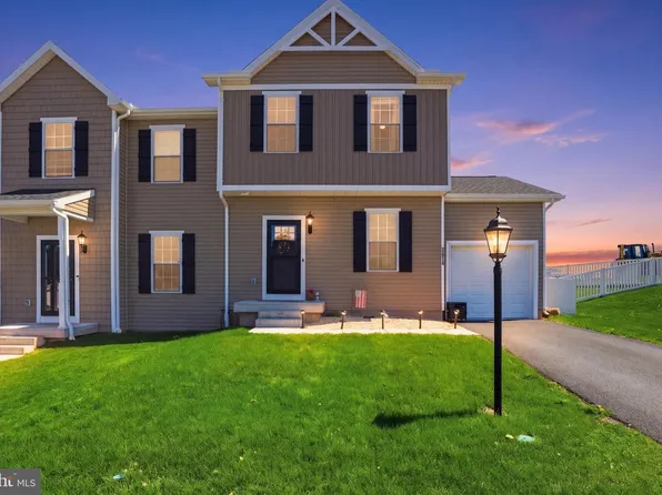 2674 Brownstone Dr Lot 215, Dover, PA 17315