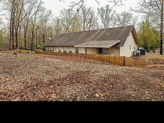 5th image of 24 Sullivan Dr