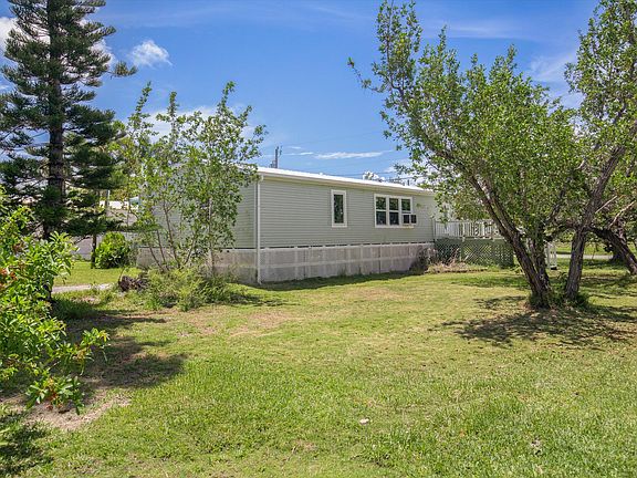 3rd image of 29757 Henry Ln