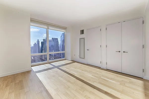 Rented by Brown Harris Stevens | media 6