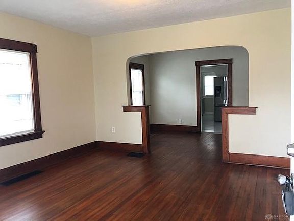 2nd image of 2732 Springmont Ave