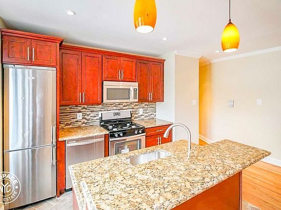 3rd image of 118 Quincy St #D9