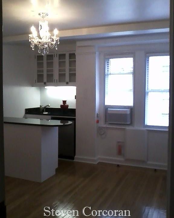 1st image of 315 E 43rd St #911