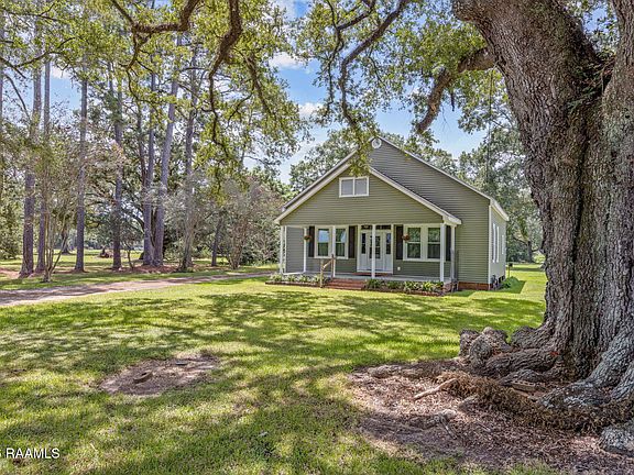 2nd image of 11810 Old Jeanerette Rd