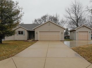 1695 Auburn Woods Trl, Portage, MI 49002