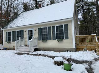 11 Ridgeway Cir, North Waterboro, ME 04061