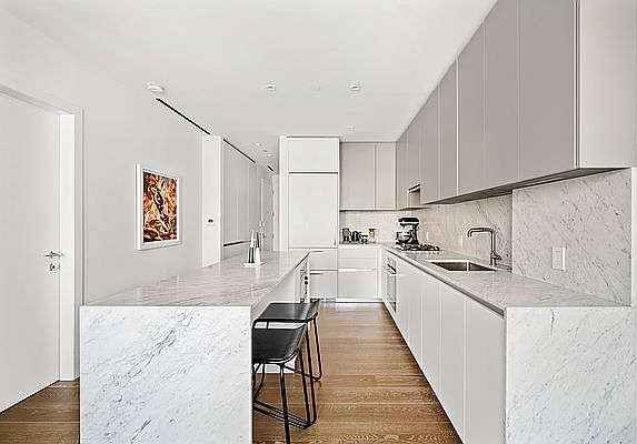4th image of 287 E Houston St APT 4A