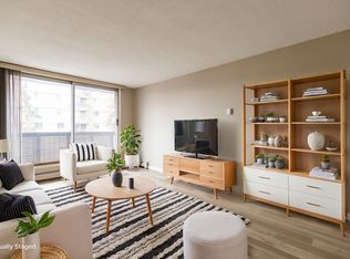 1224 14th Ave SW #2-BEDROOM, Calgary, AB T3C0V9