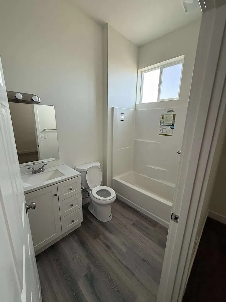 2 bed, $1,500 — Photo 4