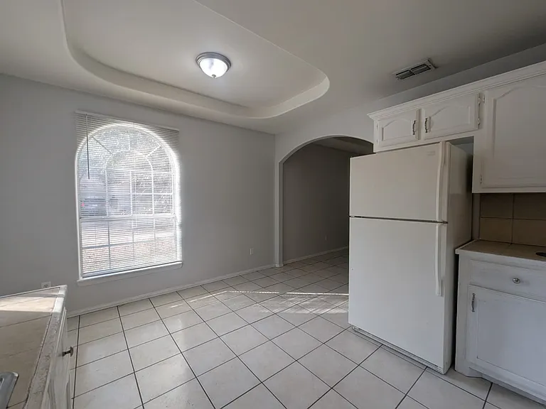 1614 Phoenix St #3 — Photo 4
