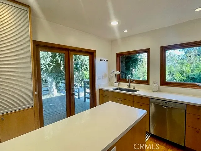 3120 S Barbara St — Photo 11