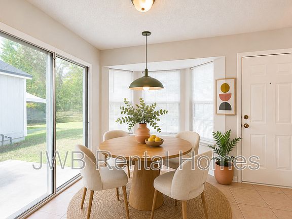 5th image of 5119 Somerton Ct