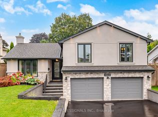 1062 Mississauga Valley Blvd, Mississauga, ON L5A 3J4