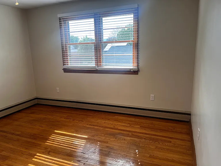 10 Steiger Ave #1 — Photo 7