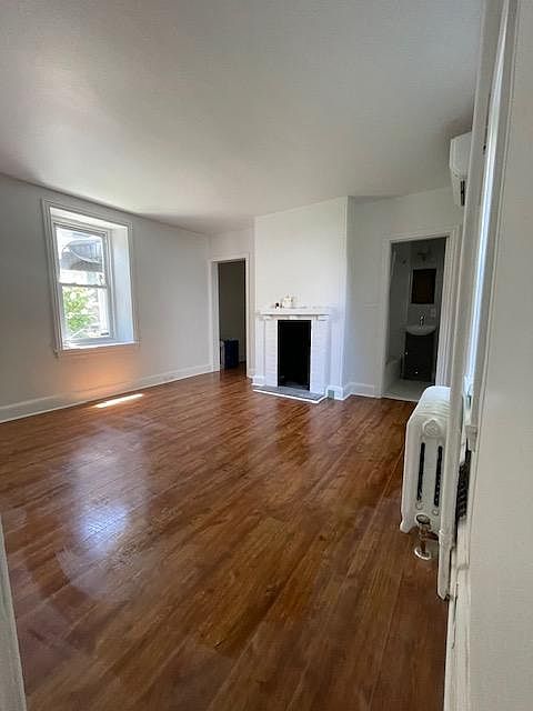 Unit Photo