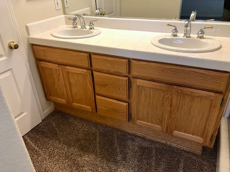 340 Caples Dr — Photo 14