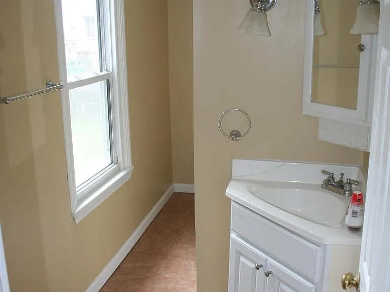115 Saint Elmo St — Photo 10