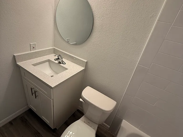 4703 W McElroy Ave #1 — Photo 4