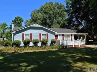 402 Colchester Dr, Knightdale, NC 27545