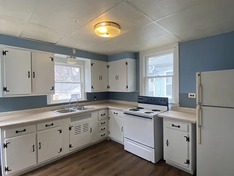 430 W Edwards St #1 — Photo 2