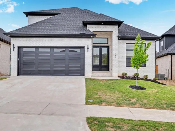 146 Fletcher Ridge Dr, Little Rock, AR 72223