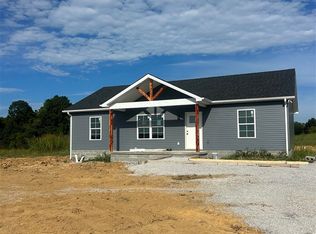 2 Region Rd, Roundhill, KY 42275