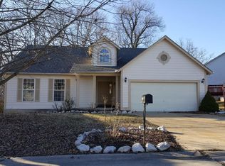 1607 Hanna Rd, Valley Park, MO 63088