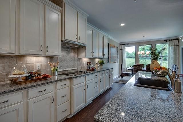 2nd image of 1021 Brighton Ln #86