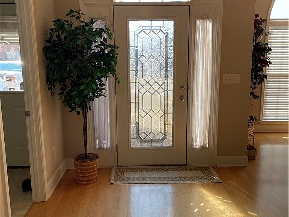 4th image of 12322 Huntington Village Dr