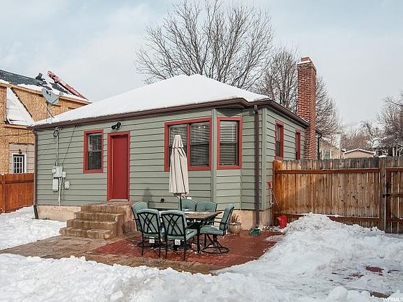 3rd image of 2734 S Chadwick St